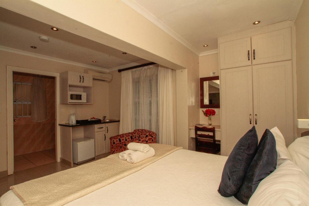 Addis Bed And Breakfast Durban Esterno foto
